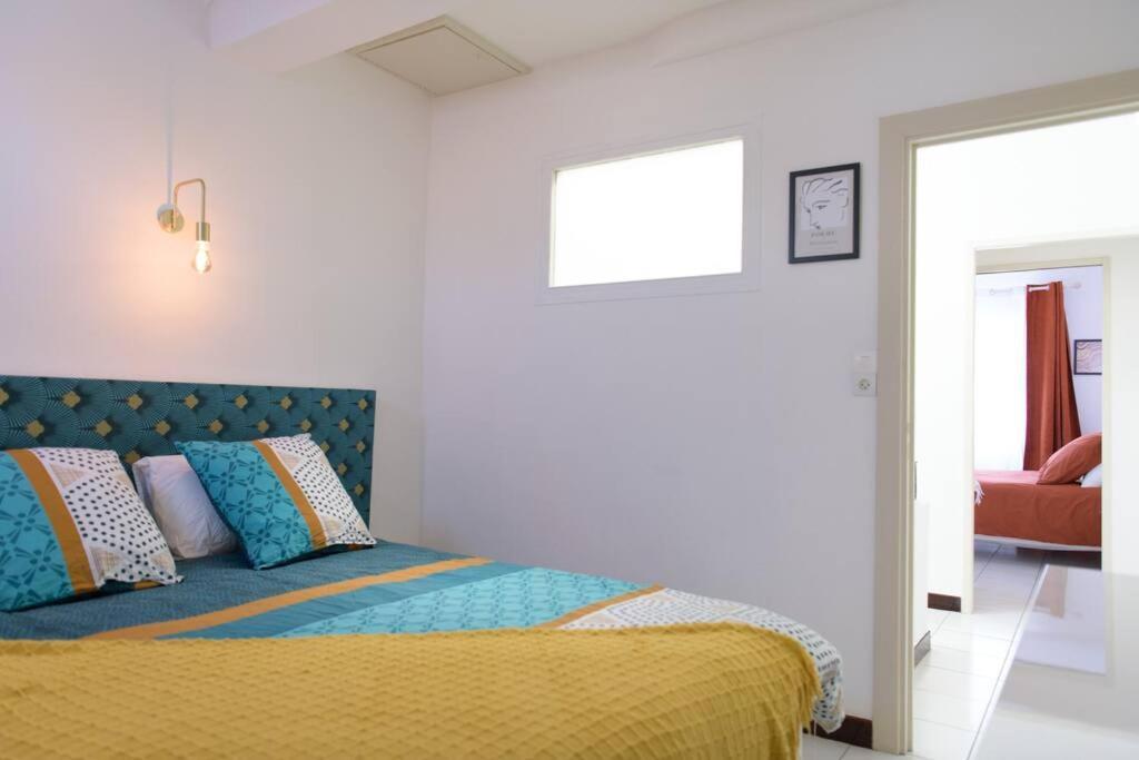 Ylang-Ylang, Maison De Village A 10 Minutes Des Plages Сен-Лоран-де-ла-Саланк Экстерьер фото